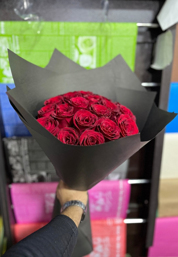 قیمت رز هلندی تازه با تزیین شیک و ارسال رایگان