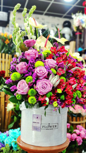 خرید باکس گل هدیه و خواستگاری مجلل مارال گل ارومیه